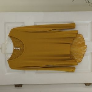 New without tags. Women's top